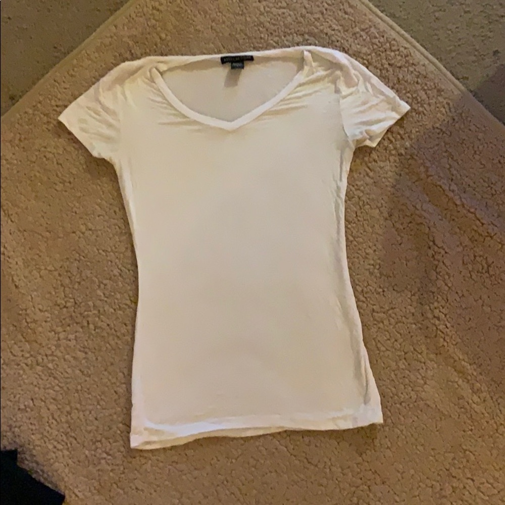 White V-neck American dream tight fit T-shirt